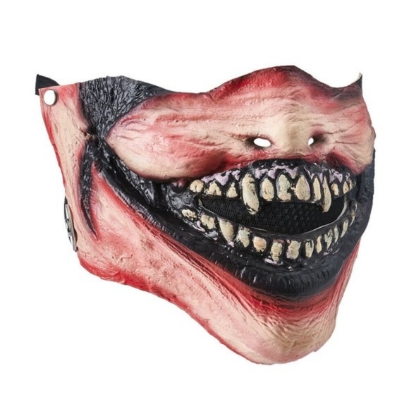 WWE Bray Wyatt "The Fiend" Replica Half Face Latex Mask - Picture 2 of 3